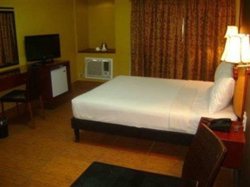 Pamulinawen Hotel Лаолаг Екстериор снимка