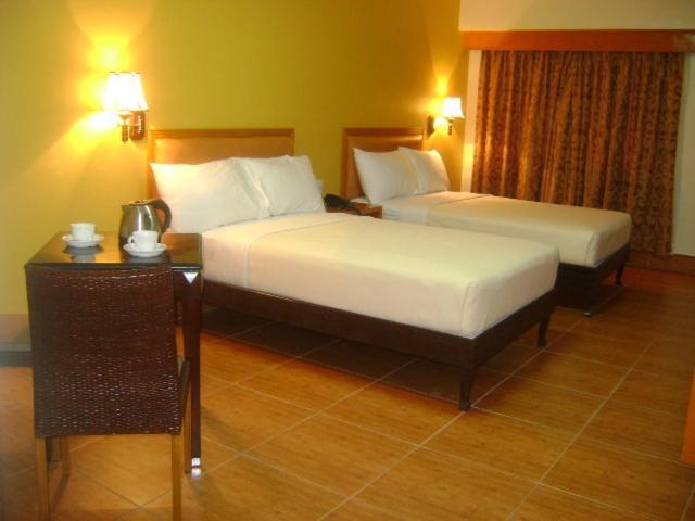 Pamulinawen Hotel Лаолаг Стая снимка